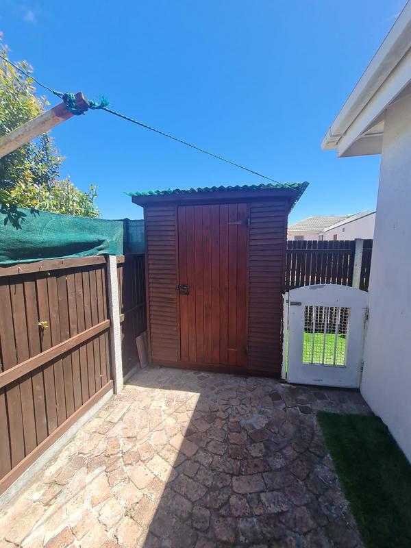 2 Bedroom Property for Sale in Parklands Western Cape